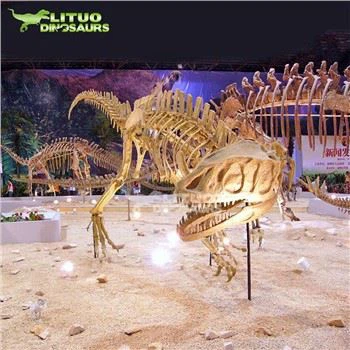 Scheletul lui Allosaurus