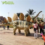 Mersul pe jos dinozaur Stegosaurus